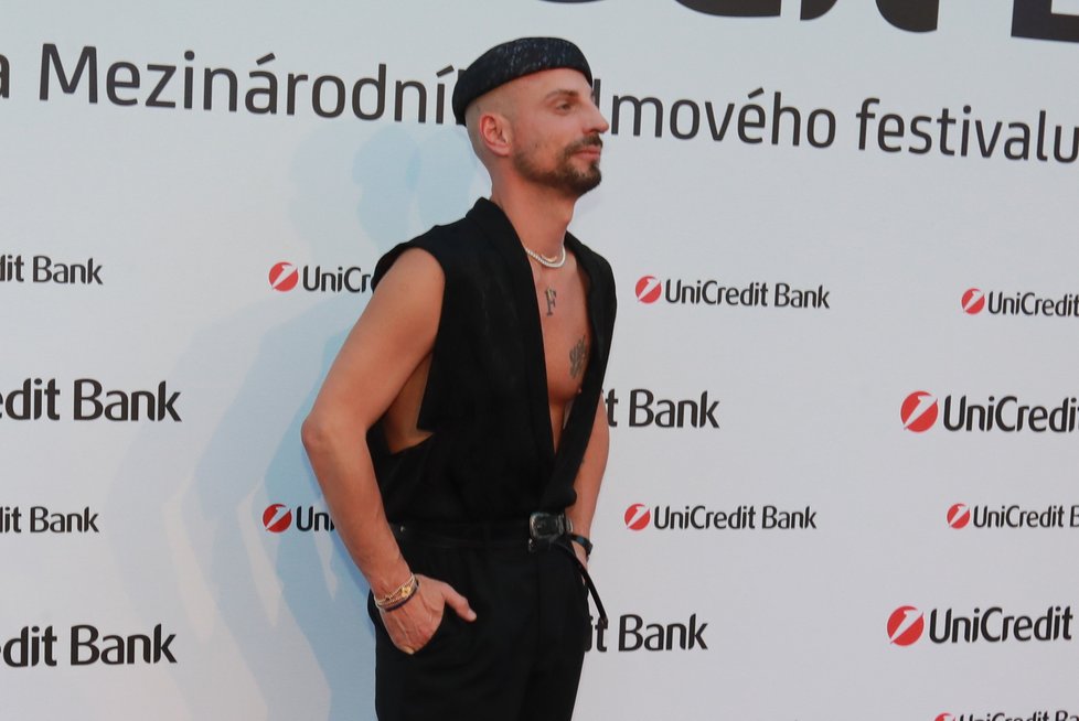 UniCredit party ve Varech: Stylista Filip Vaněk