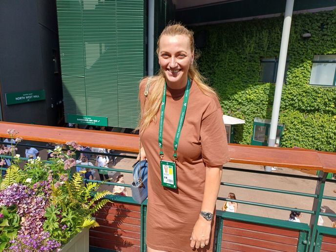 Petra Kvitová přiletěla na české finále Wimbledonu do Londýna Petra Kvitová přiletěla na české finále Wimbledonu do Londýna