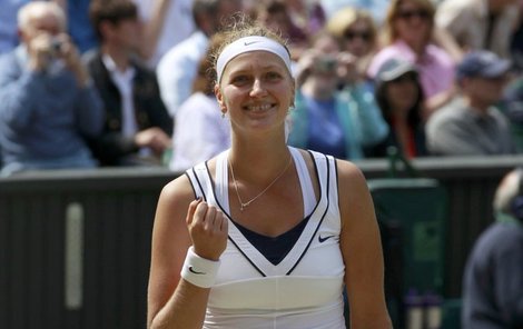 Jóóó, jsem tam! Šťastná Petra Kvitová je ve ﬁnále Wimbledonu.