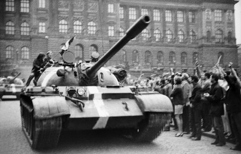 Kvíz: Rok 1968 navždy změnil dějiny naší země. Jak dobře znáte okolnosti srpnové okupace? Plný počet nedají ani pamětníci