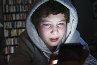 Každé druhé dítě se setkává s kyberšikanou! Školám chybí psychologové