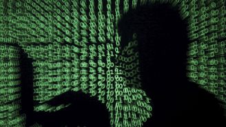 Ruské kyberútoky od loňska směřovaly i na české instituce, tvrdí zpravodajské služby