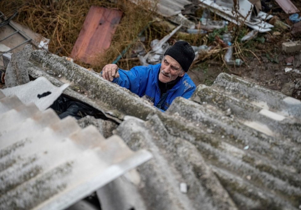 Fotografie z vesnice Pokrovskij Posad v Chersonské oblasti, 18. 11. 2022