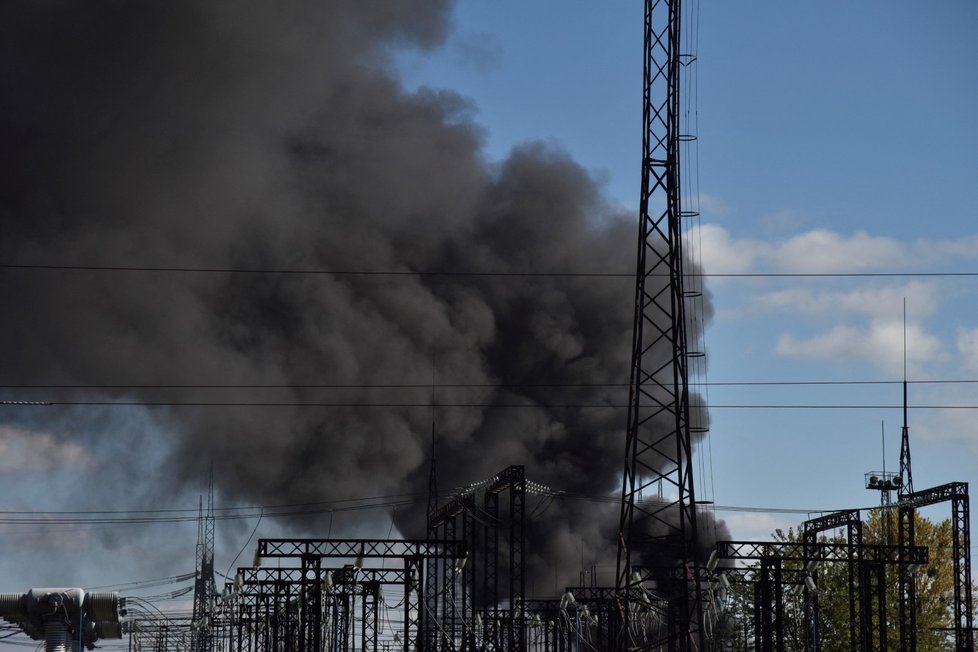 Následky ruských raketových útoků na Lvov (10.10.2022)