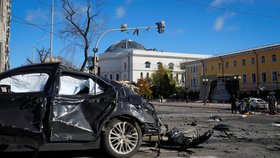 Následky ruských raketových útoků na Kyjev (10.10.2022)
