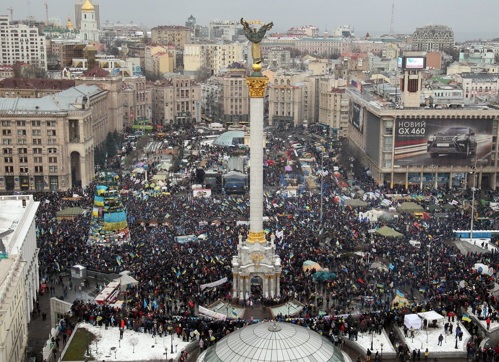 Náměstí Nezávilosti v ukrajinském Kyjevě opět zaplnili demonstranti