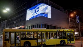 Kyjev: Izraelské vlajky na podporu napadeného židovského státu (8. 10. 2023)