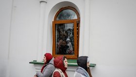 Kyjevskopečerská lávra: pravoslavná církev podřízená Moskvě pořádala jednu z posledních bohoslužeb.