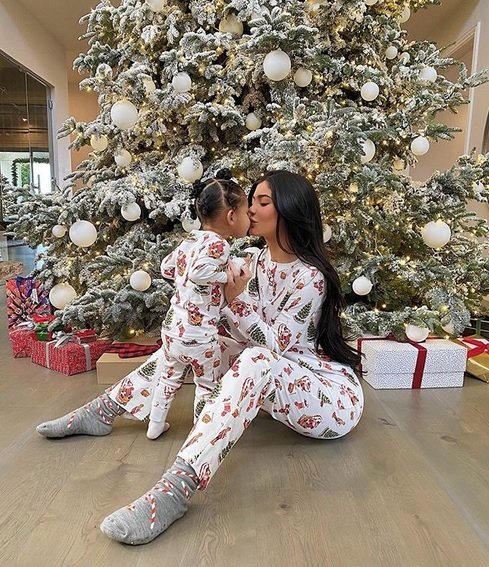 Kylie Jenner na Vánoce 2019