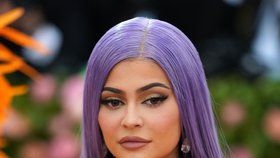 Svět přišel o nejmladší miliardářku! Kylie Jennerové (22) hrozí i vězení