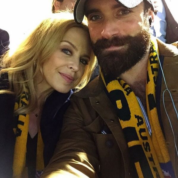 Kylie Minogue se svým novým přítelem Joshuou Sassem.