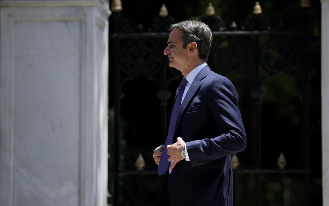 Kyriakos Mitsotakis, premiér Řecka a tatínek přítele Sakkariové