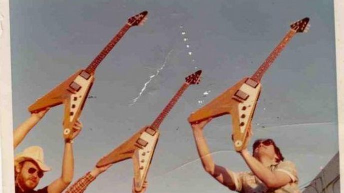 Kytara Gibson Flying
