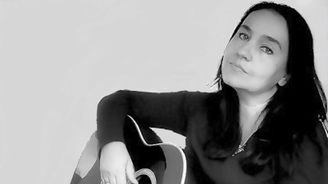Česká skladatelka Simonne Draper vydává v USA album 