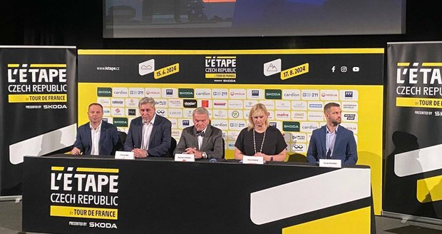 Organizátoři L&#39;Etape Czech Republic by Tour de France  na tiskové konferenci novinářům představili trasu závodu pro nadcházející ročník