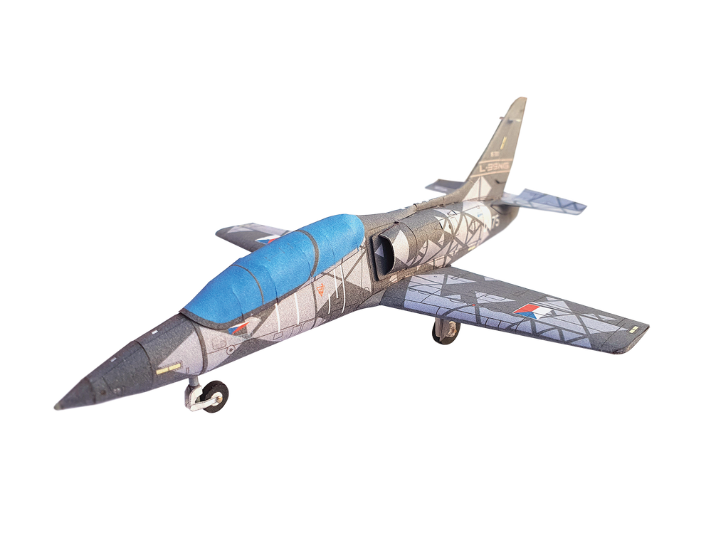 V časopisu ABC č. 8/2021 vychází papírový model českého letounu L-39NG z Aero Vodochody.