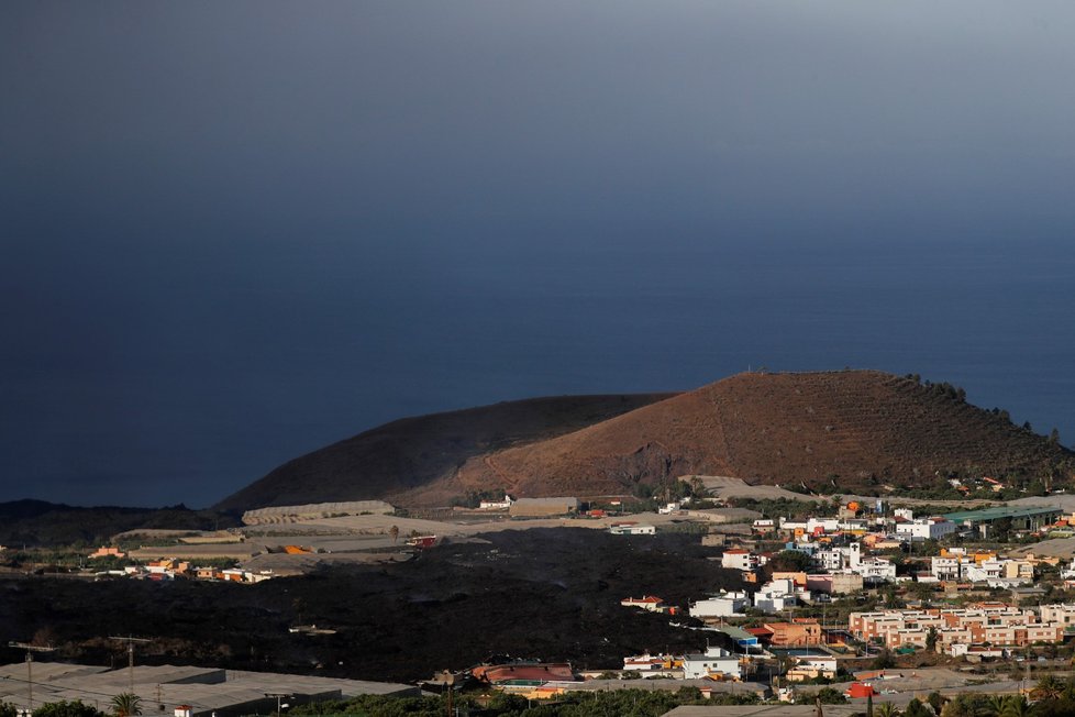 Vulkán na ostrově La Palma pokračuje v chrlení lávy (21.10.2021).