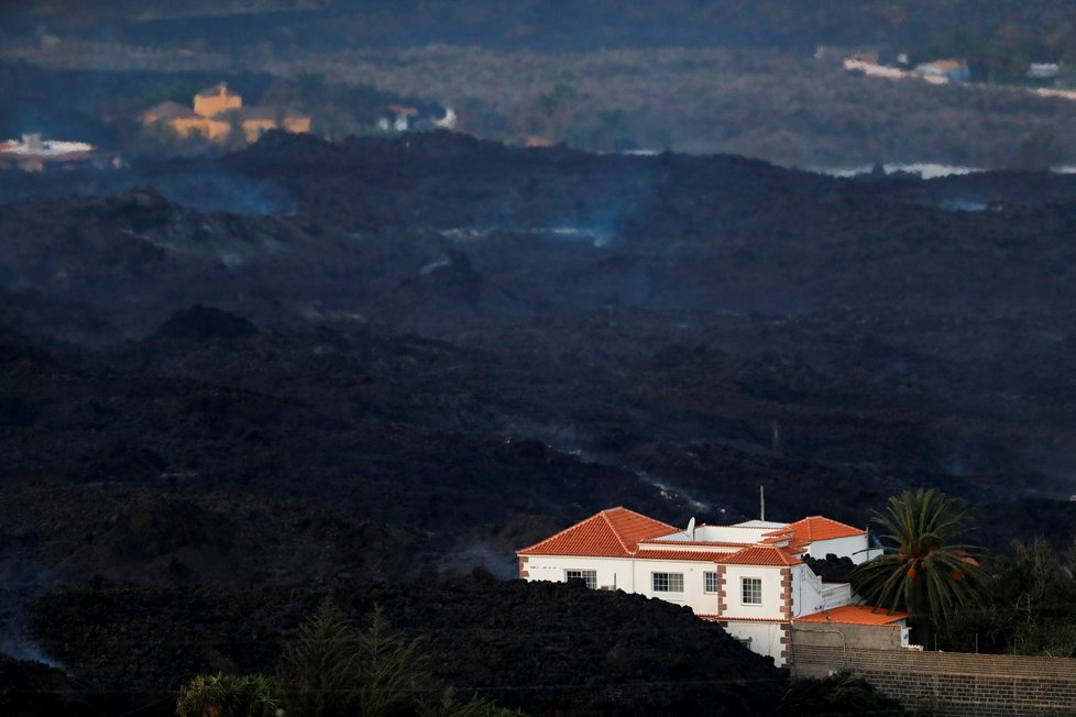 Vulkán na ostrově La Palma pokračuje v chrlení lávy (21.10.2021)