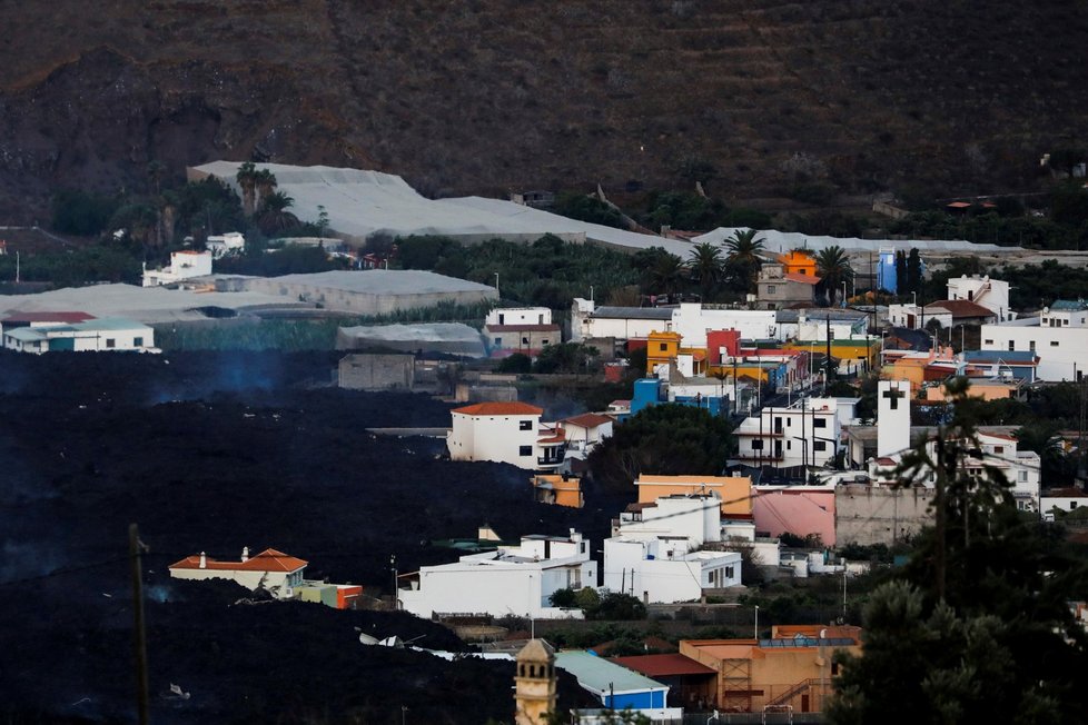 Vulkán na ostrově La Palma pokračuje v chrlení lávy (21.10.2021).