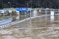 ONLINE: Uklízení zkázy začalo: Miliardové škody po povodních!