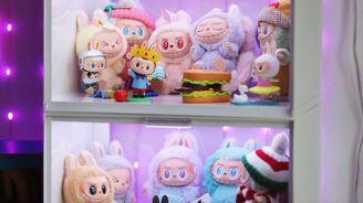 Kidults vládnou hračkářskému trhu. Dospělí utrácejí miliardy za Labubu či Lego, Funko Pop krvácí Kidults vládnou hračkářskému trhu. Dospělí utrácejí miliardy za Labubu či Lego, Funko Pop krvácí