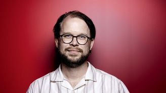 Nikdy není pozdě zacelit staré rány, říká dánský režisér a scenárista Mads Mengel Nikdy není pozdě zacelit staré rány, říká dánský režisér a scenárista Mads Mengel