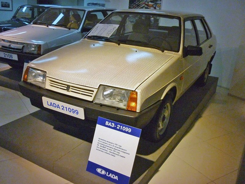 Lada 21099