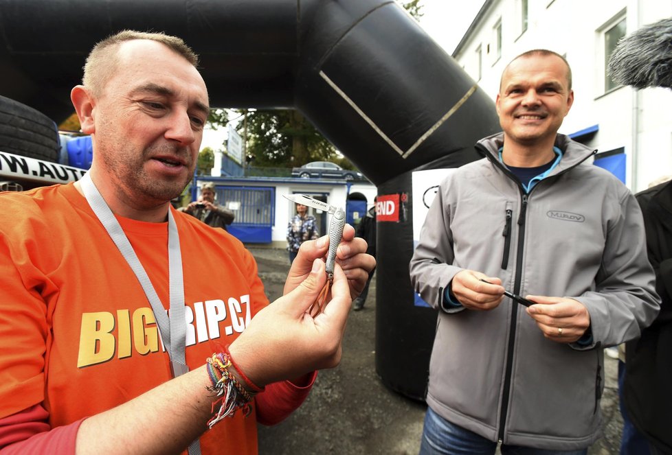 Cestovatelé Ladislav Bezděk a Kateřina Dvořáková z Děčínska za dva roky objeli celý svět.