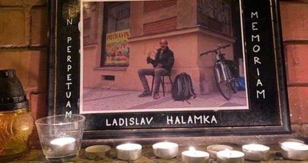 Praha 2 smutní: Na ulici zemřela legenda Vinohrad, pan Halamka. Před Vánoci přišel o byt