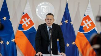 Agentura S&P snížila rating Slovenska o jeden stupeň na úroveň A. Zemi zdraží dluh Agentura S&P snížila rating Slovenska o jeden stupeň na úroveň A. Zemi zdraží dluh