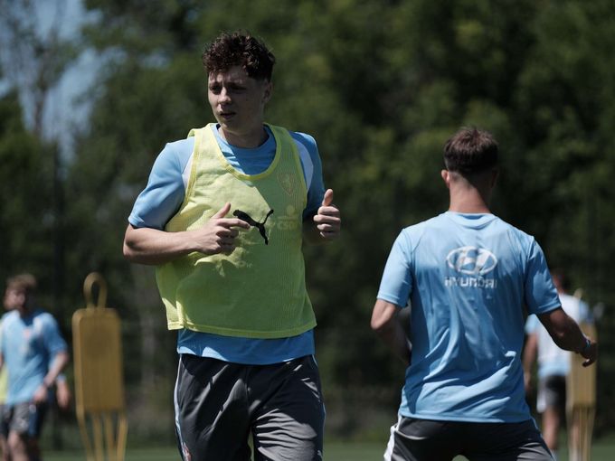 MS ve fotbale ONLINE: Hvězdy předvedly, jak se vyslovují jejich jména, vystoupil i Krejčí MS ve fotbale ONLINE: Hvězdy předvedly, jak se vyslovují jejich jména, vystoupil i Krejčí