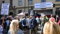 Vrabel v sobotu pořádal demonstraci proti jaderným zbraním a aktuálnímu stavu ČR. Vrabel v sobotu pořádal demonstraci proti jaderným zbraním a aktuálnímu stavu ČR.