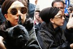 S Lady Gaga přijel i její pejsek Asia