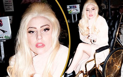 Lady Gaga a její pozlacené vozítko