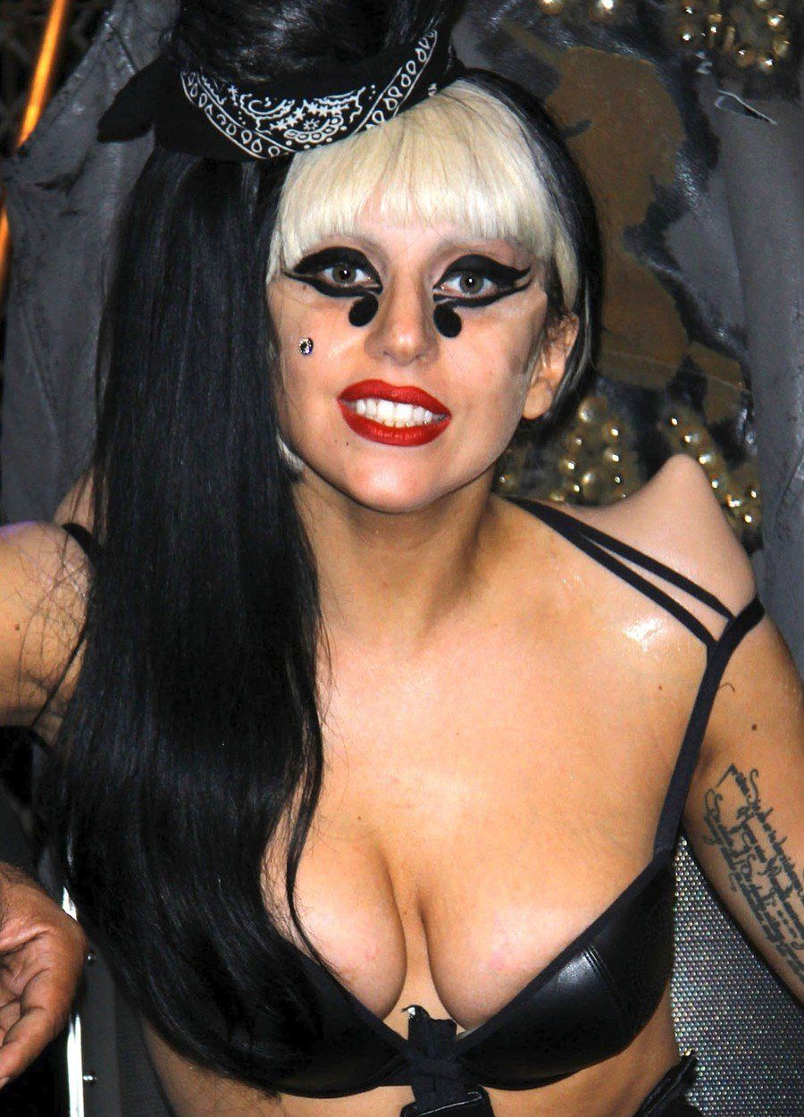 Lady Gaga v roce 2011