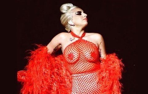 Je Lady Gaga těhotná? Jsem prostě jen stará a tlustá, říká