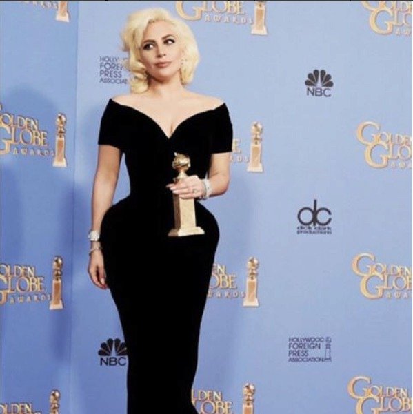 Lady Gaga na slavnostním předávání Zlatých glóbů