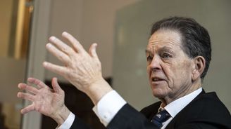 Zdanění bohatých je mýtus, centrální banky by měly podléhat vládě, říká pro e15 autor Lafferovy křivky Zdanění bohatých je mýtus, centrální banky by měly podléhat vládě, říká pro e15 autor Lafferovy křivky