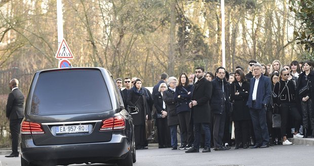 Pohřeb Karla Lagerfelda se uskutečnil v městečku Nanterre, nedaleko od Paříže.