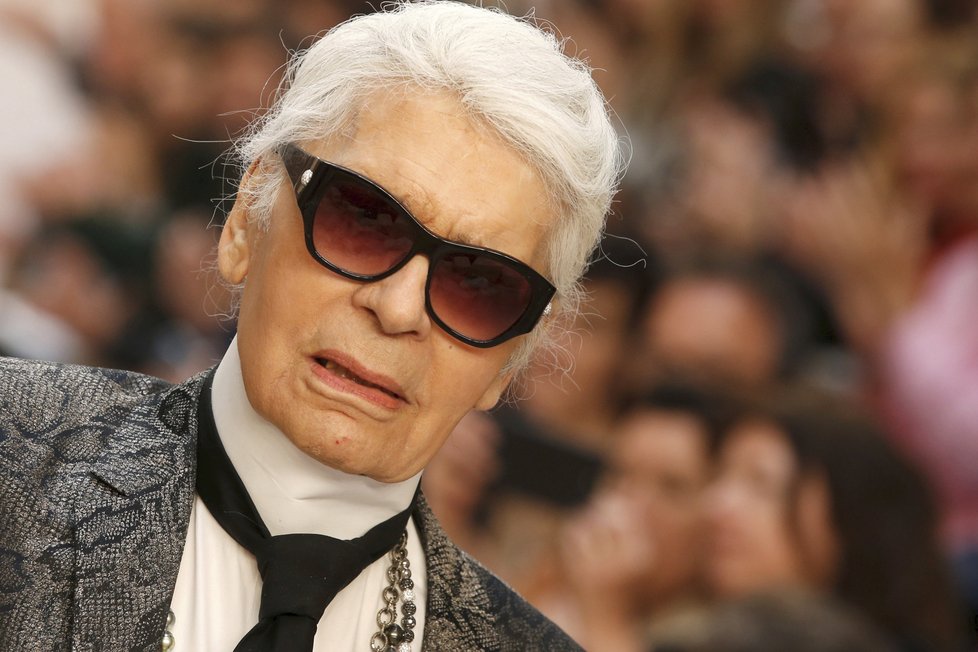 Karl Lagerfeld zemřel.