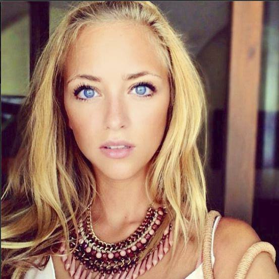 Laia Grassi (Alexis Sanchez)