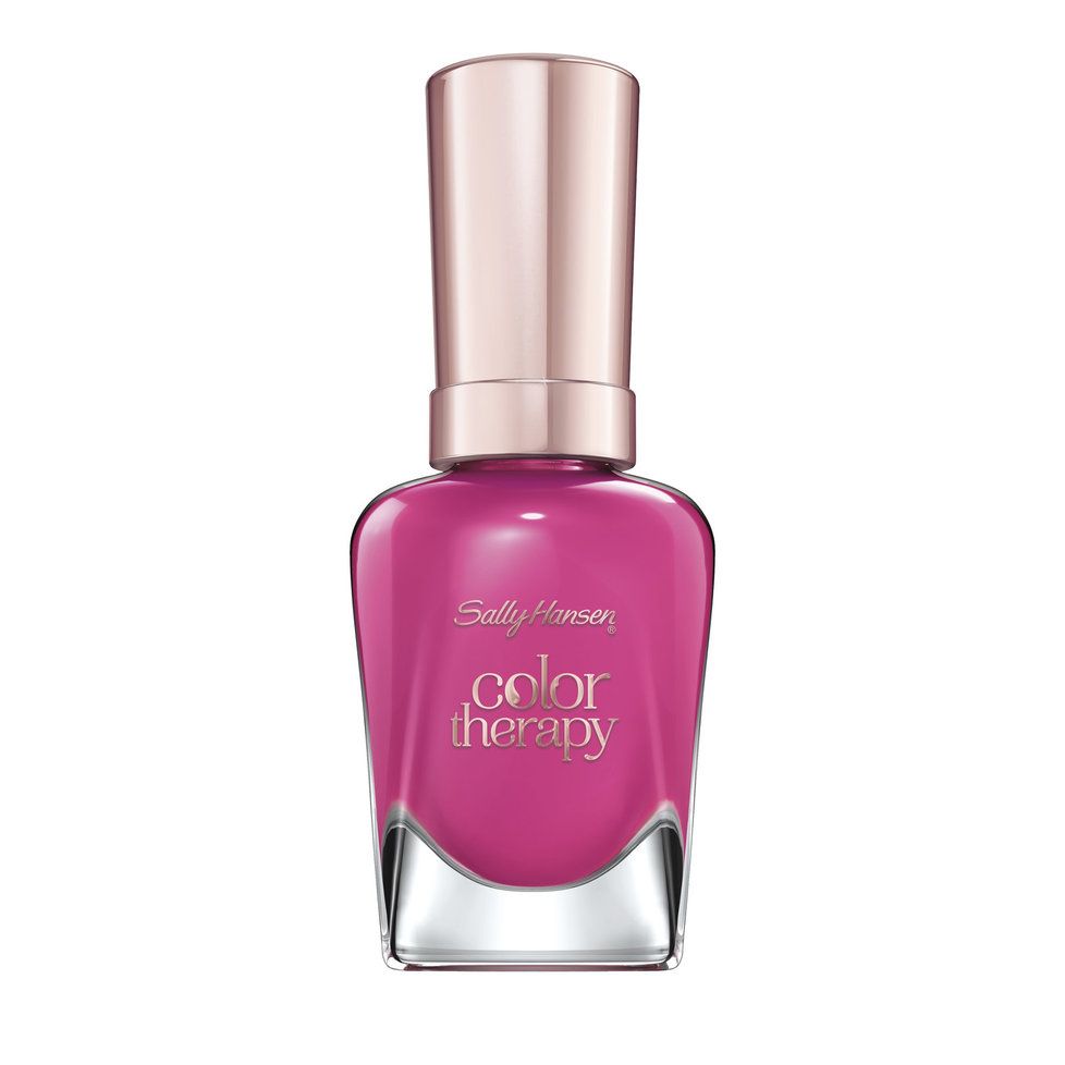 Sally Hansen Color Therapy, odstín 260 Berry Smooth,  245 Kč. Koupíte v drogeriích.