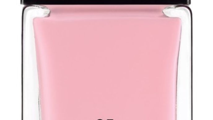 Lak na nehty La Laque Couture, odstín Rose Romantique, Yves Saint Laurent, prodává notino.cz, 488 Kč