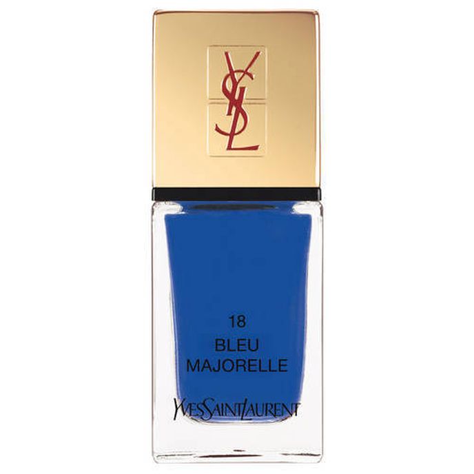 Lak na nehty Yves Saint Laurent, odstín Bleu Majorelle, prodává: sephora.cz, 690 Kč