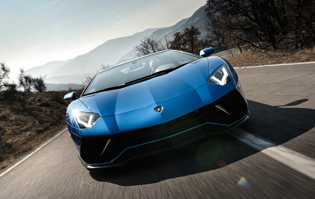 Lamborghini Aventador LP 780-4 Ultimae Roadster