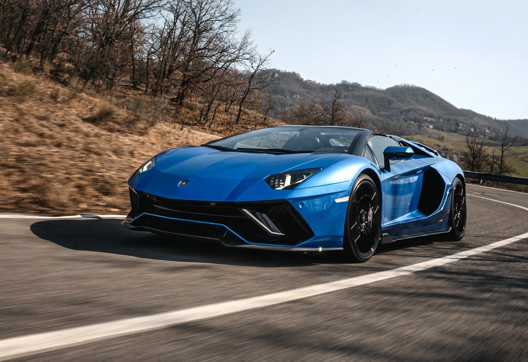 Lamborghini Aventador LP 780-4 Ultimae Roadster