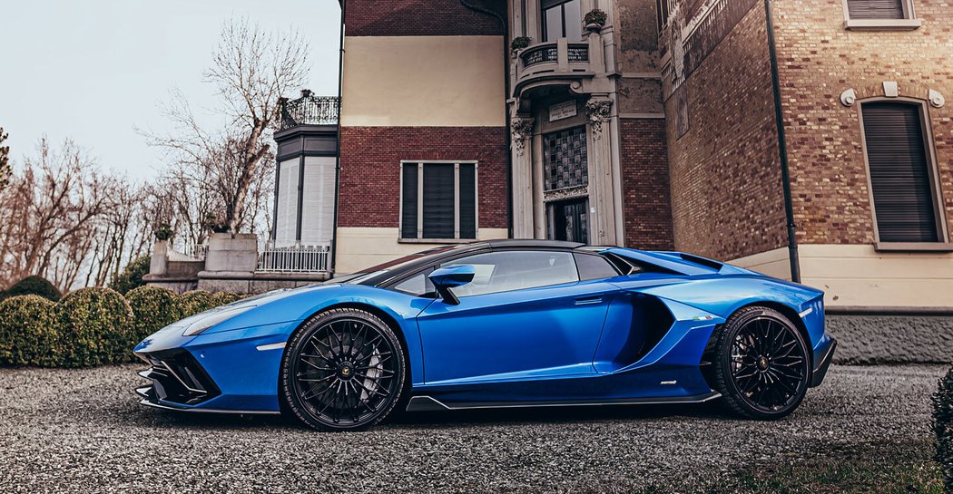 Lamborghini Aventador LP 780-4 Ultimae Roadster