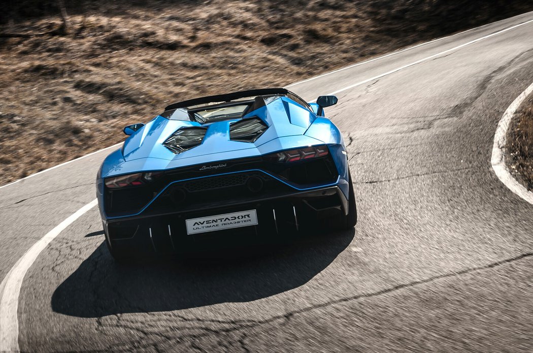 Lamborghini Aventador LP 780-4 Ultimae Roadster