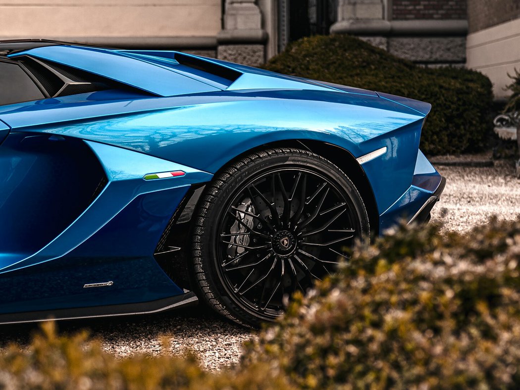 Lamborghini Aventador LP 780-4 Ultimae Roadster