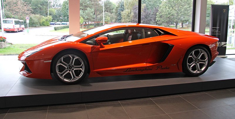 Lamborghini Aventador